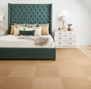 FLOR runner rug Level Setting shown in Gold
