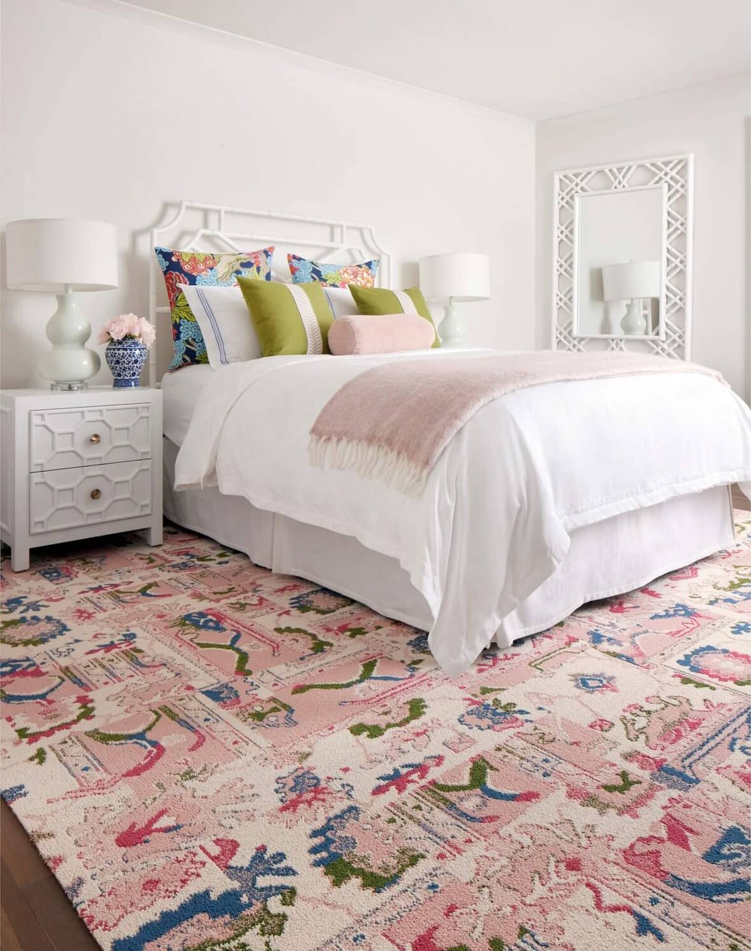 5 Storefront Catalog US by FLOR