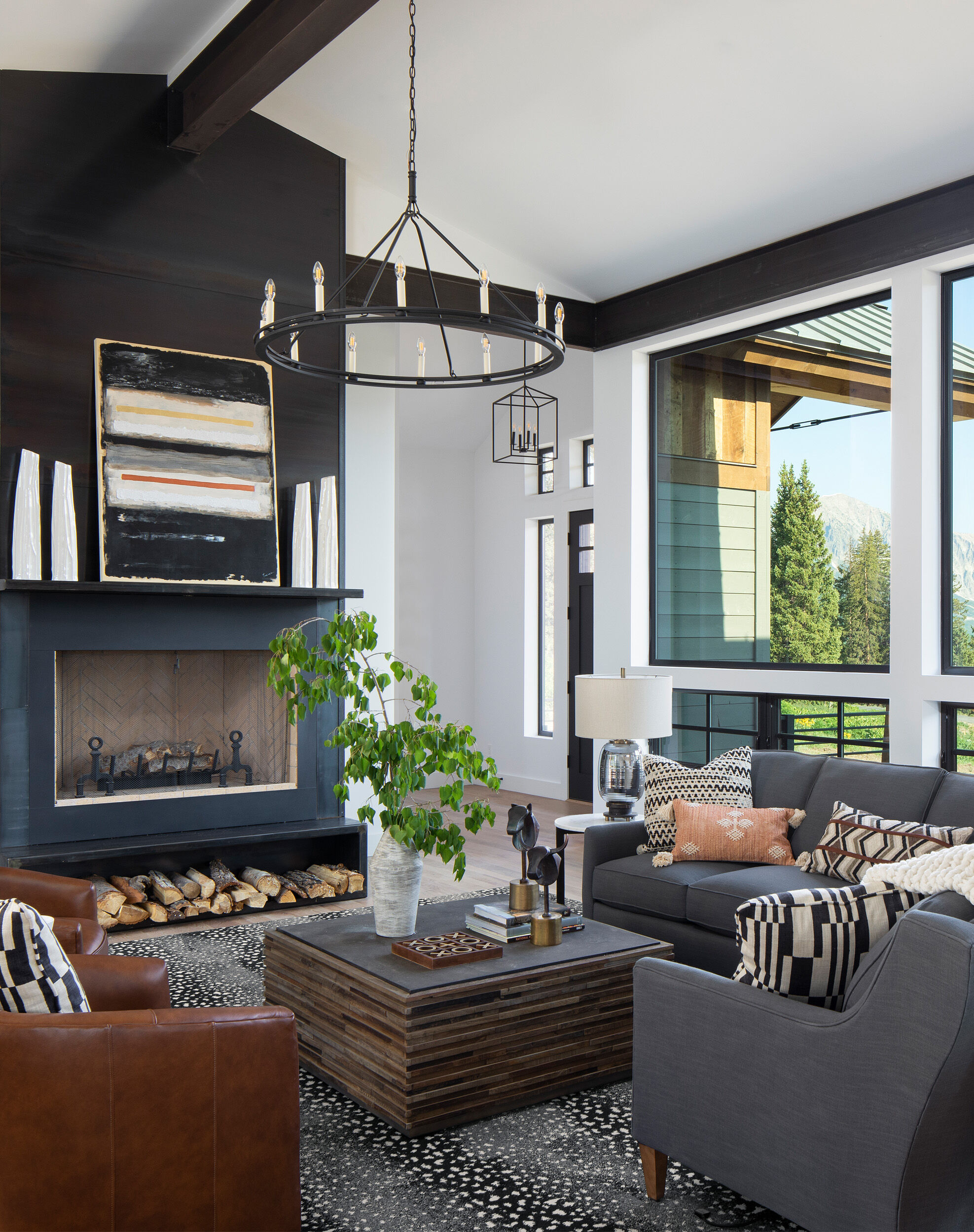 ラメ入りタートルネックcoup-de-pied　クゥードピエ Doe Re Mi - Black: Patterned Area Rugs & Carpet Tiles by FLOR