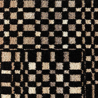 On The Square - Black