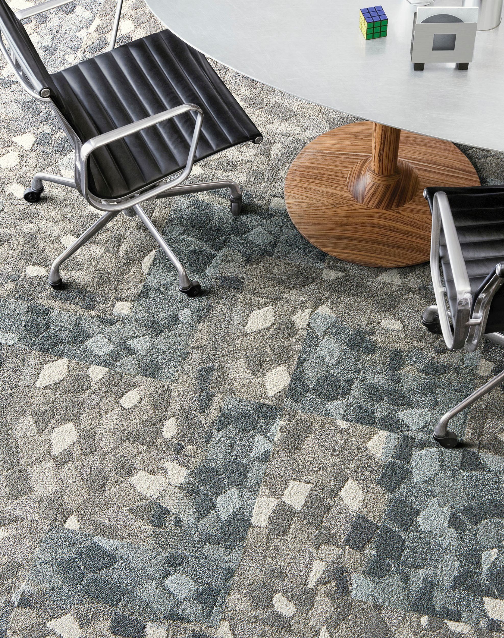Stone Course - Grey / Stone