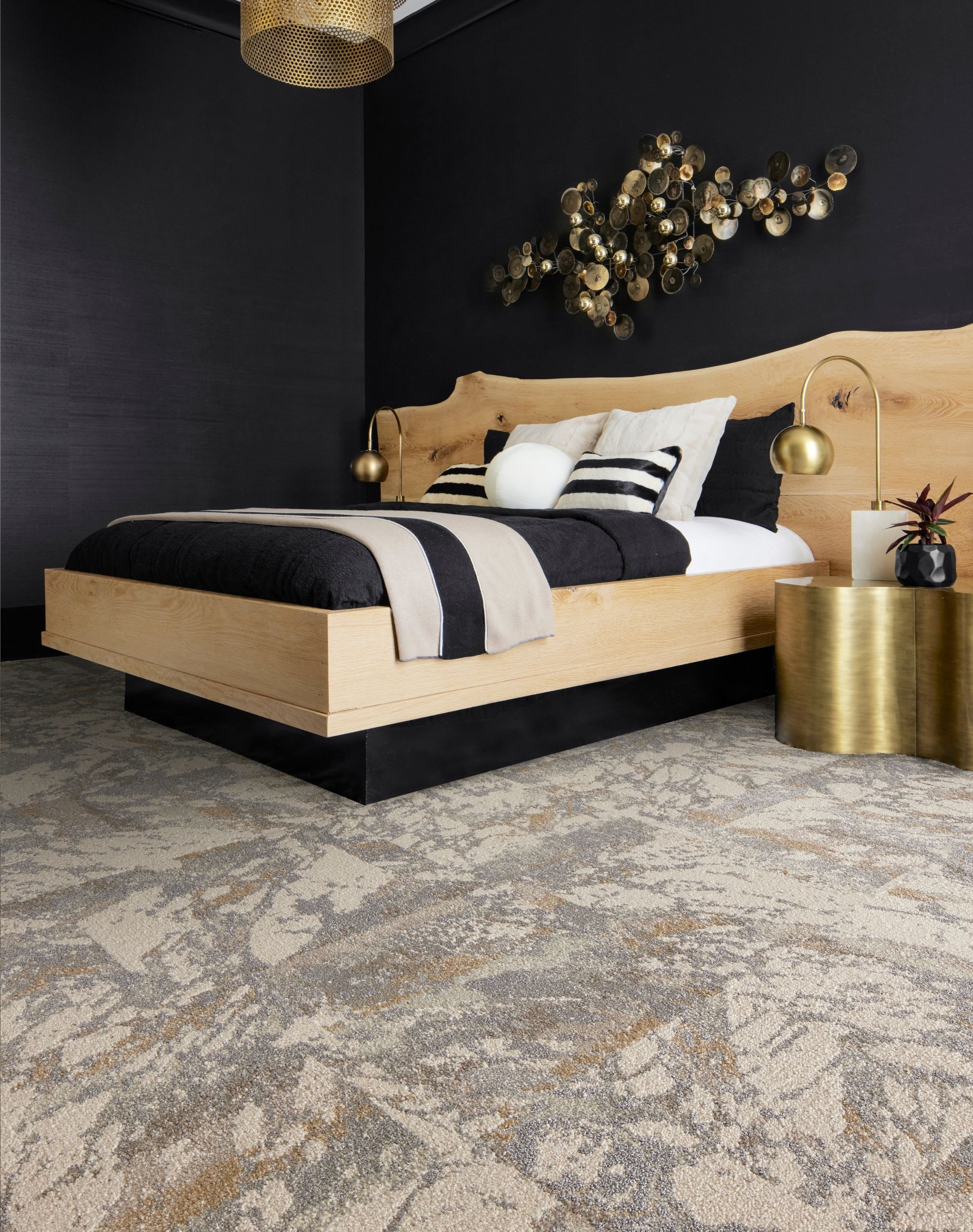 You're So Vein - Beige / Silver